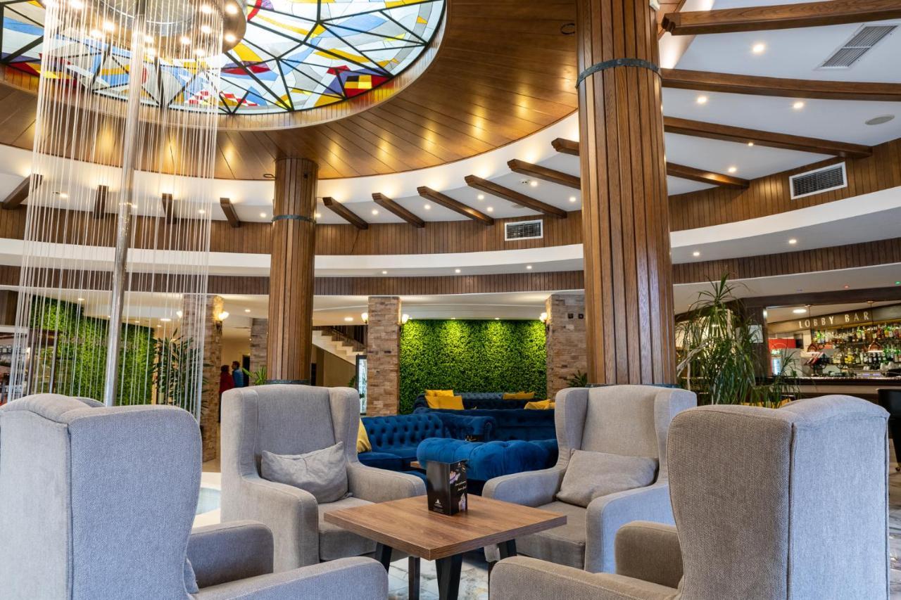 Grand Hotel Velingrad Exterior foto Lobby