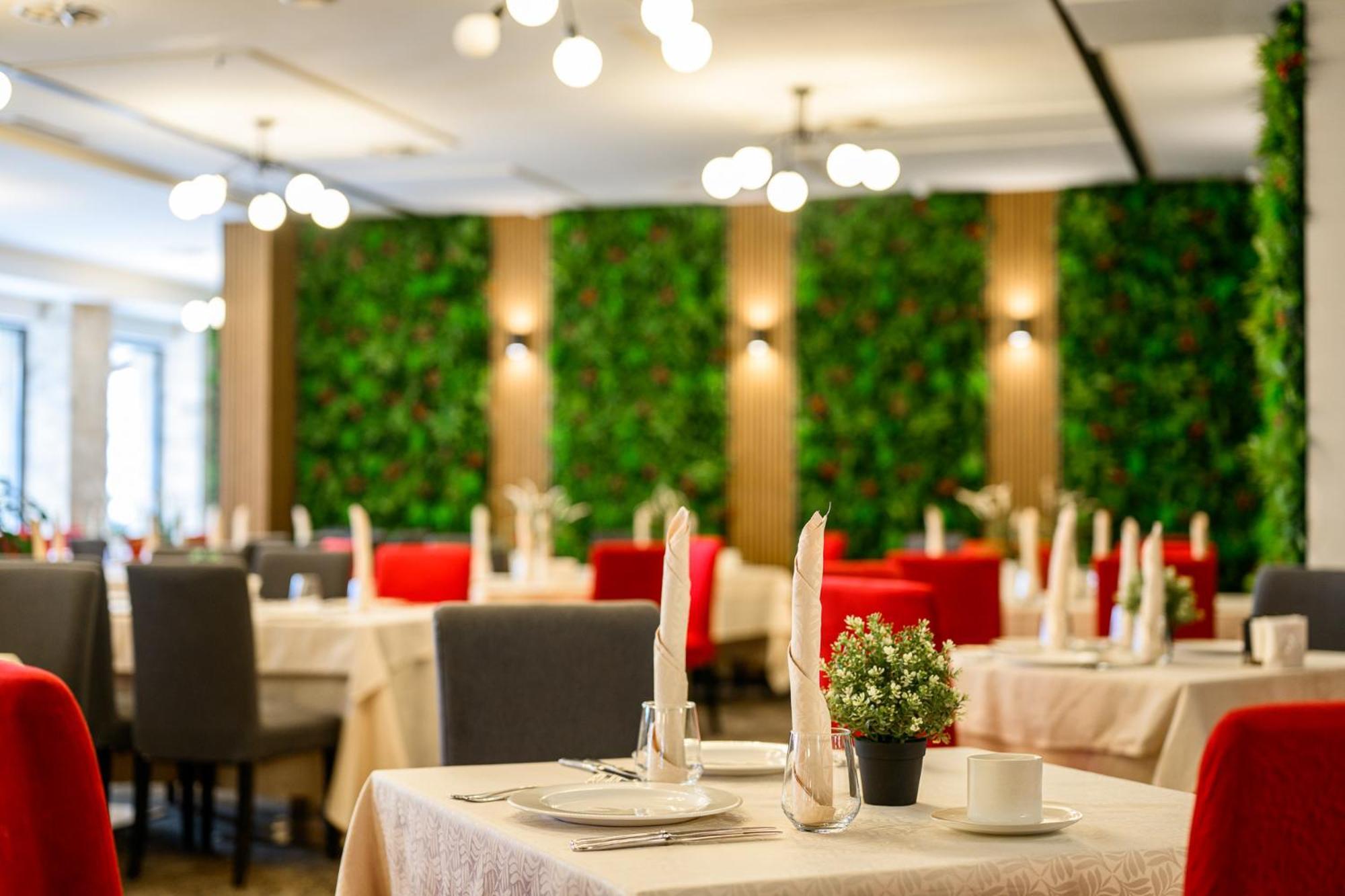 Grand Hotel Velingrad Exterior foto Restaurant interior