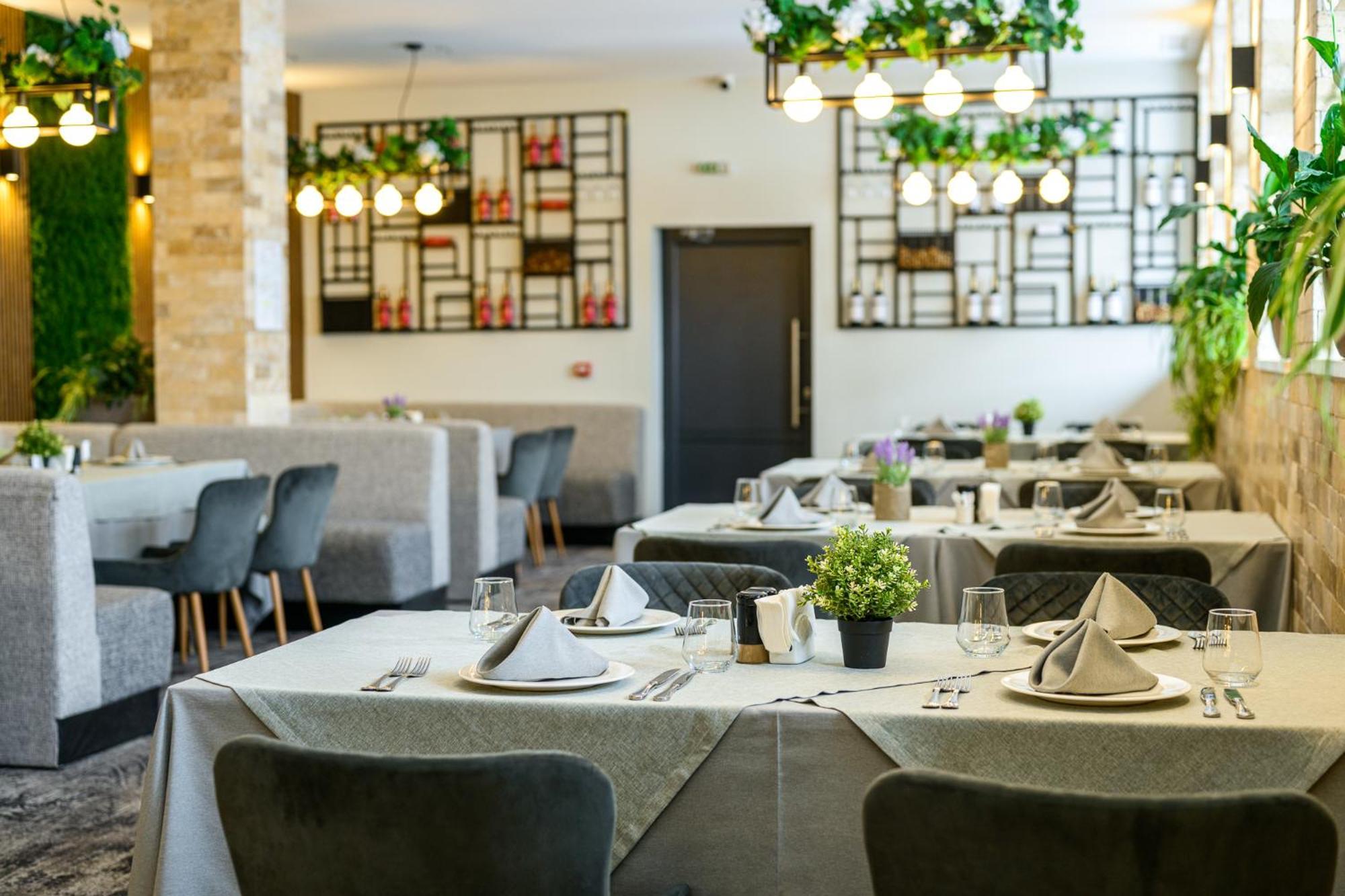 Grand Hotel Velingrad Exterior foto Restaurant interior